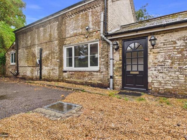 Green Street Green Road, Kent DA2 4 bed detached house to rent £2,250 pcm £519 pw