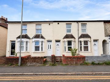 Green Street, High Wycombe HP11, 3 bed terraced house to rent, £1,600 pcm | PrimeLocation