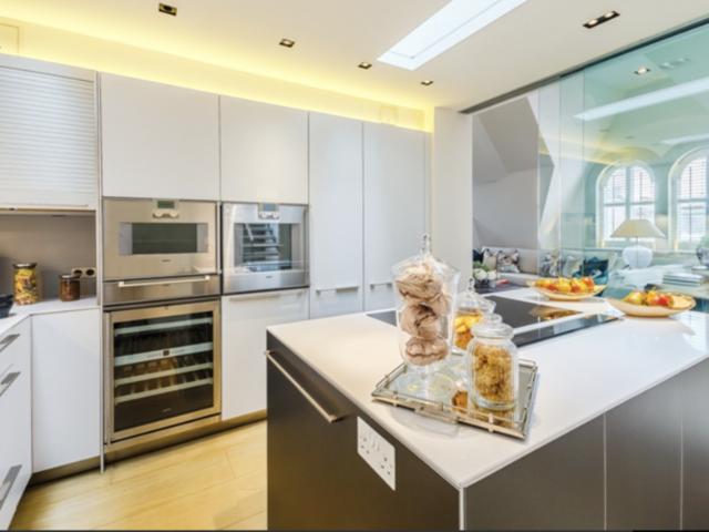 Green Street, London W1K 1 bed apartment to rent £8,667 pcm £2,000 pw