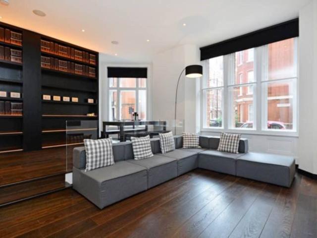 Green Street, Mayfair W1K, 2 bed flat to rent, £11,700 pcm | PrimeLocation