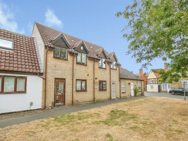 Green Street, Willingham, Cambridge CB24, 2 bed terraced house to rent, £1,200 pcm | PrimeLocation