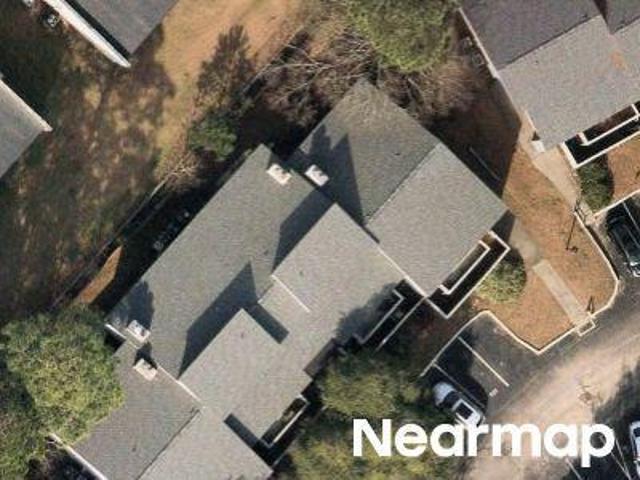Greenmeadow Dr