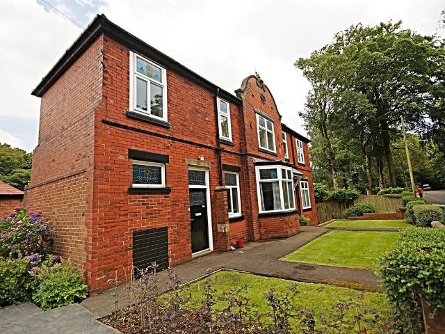 Greenmount Lane, Bolton BL1, 2 bed flat to rent, £650 pcm | PrimeLocation