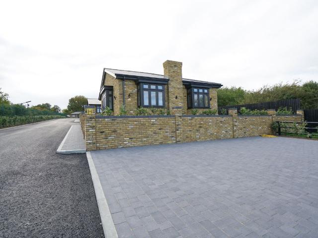 Greenacre Mews, High Road, Fobbing SS17, 2 bed bungalow to rent, £2,100 pcm | PrimeLocation
