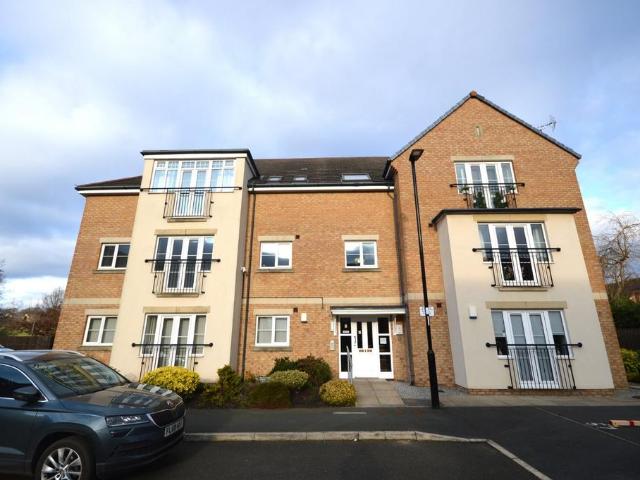 Greenacre Way, Sheffield, South. 2 bed flat to rent £850 pcm £196 pw