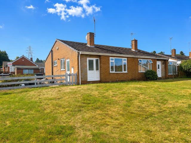 Greenacres, Nottingham NG17, 2 bed bungalow to rent, £1,050 pcm | PrimeLocation
