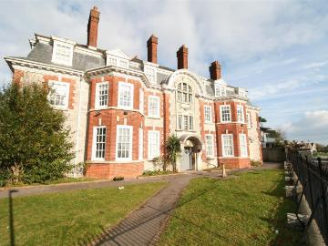 Greenbank Terrace, Greenbank, Plymouth PL4, 2 bed flat to rent, £1,200 pcm | PrimeLocation