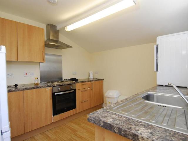 Greenbank Terrace, Plymouth PL4 4 bed house to rent £2,167 pcm £500 pw