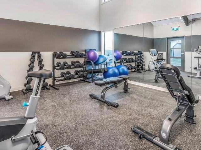 Greenbriar Apartments 1 Bedroom Apartment for Rent at 5035 Sherwood Dr, Regina, SK S4R 4C1 Normanview