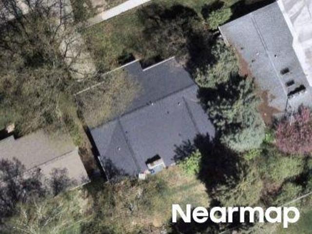 Greenbriar Ln