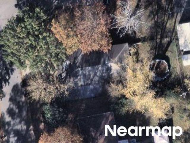 Greencrest Dr
