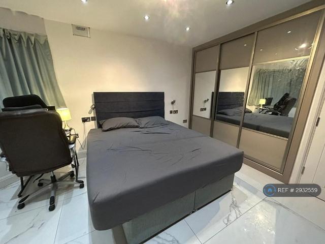 Greencroft Avenue, Ruislip, HA4 1 bed in a house share to rent £900 pcm £208 pw
