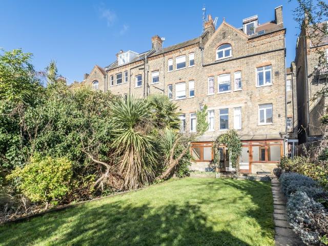 Greencroft Gardens, London NW6, 3 bed flat to rent, £4,767 pcm | PrimeLocation