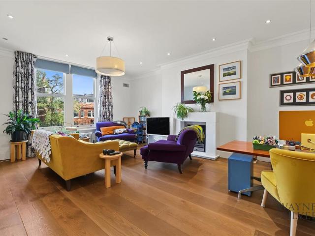 Greencroft Gardens, South Hampstead, NW6 2 bed apartment to rent £4,550 pcm £1,050 pw
