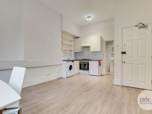 Greencroft Gardens, South Hampstead NW6, Studio to rent, £1,582 pcm | PrimeLocation