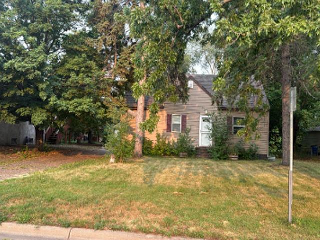 Greenfield Ave