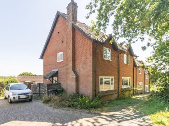 Greenfield Drive, Ridgewood, Uckfield TN22, 2 bed property to rent, £1,300 pcm | PrimeLocation