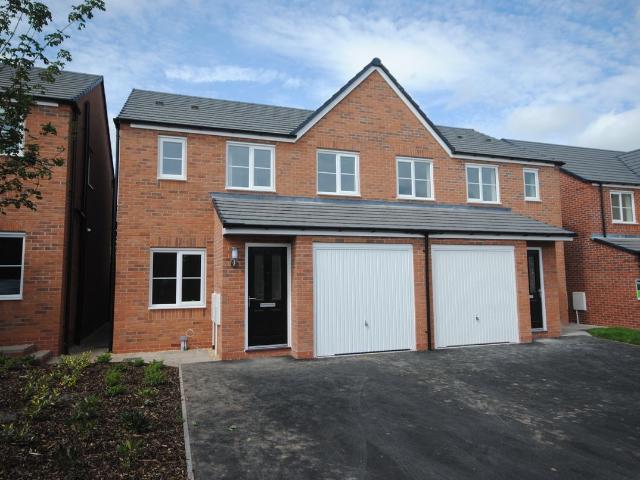 Greenfields Drive, Newport TF10, 3 bed semi detached house to rent, £1,150 pcm | PrimeLocation