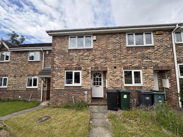 Greenfields, Heckmondwike, West Yorkshire WF16, 2 bed town house to rent, £895 pcm | PrimeLocation