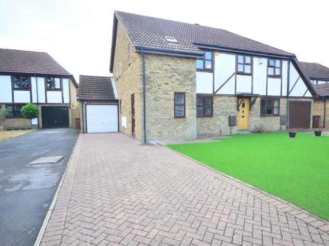 Greenfinches, Hempstead, Gillingham ME7, 3 bed semi detached house to rent, £1,650 pcm | PrimeLocation