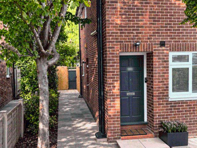 Greenford Road UB6, 2 bed maisonette to rent, £1,800 pcm | PrimeLocation