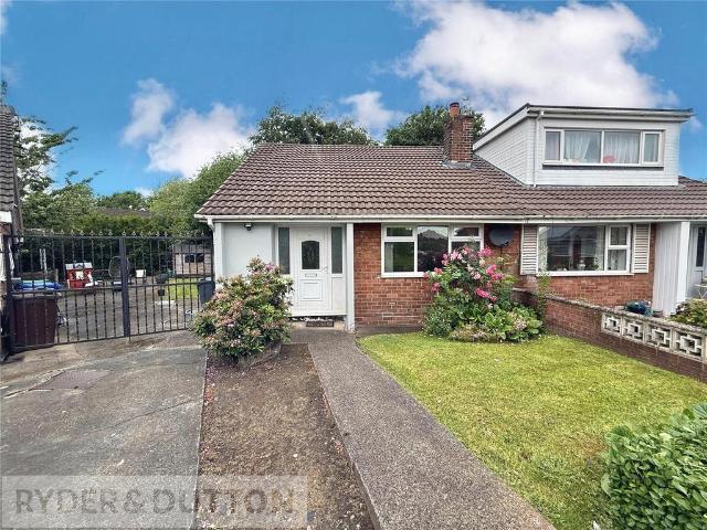 Greenford Road, Cheetham Hill. 2 bed semi detached bungalow to rent £1,150 pcm £265 pw