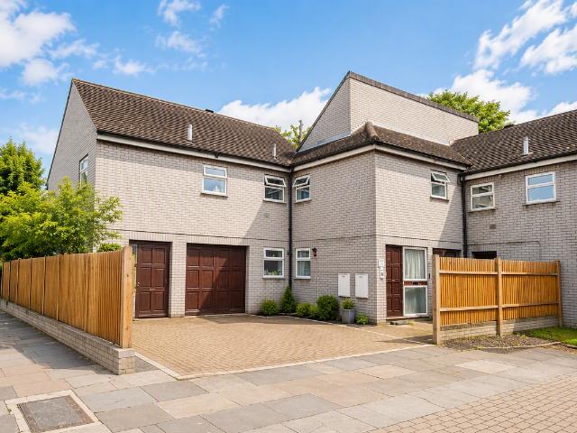 Greenford Road, Greenford UB6, 1 bed detached house to rent, £1,450 pcm | PrimeLocation
