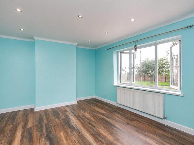 Greenford Road, Greenford, UB6 2 bed apartment to rent £1,750 pcm £404 pw