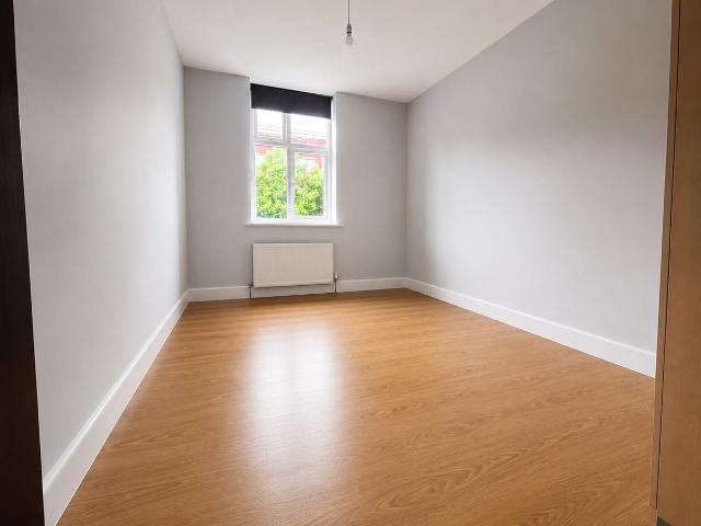 Greenford Road, Greenford UB6, 3 bed flat to rent, £2,100 pcm | PrimeLocation