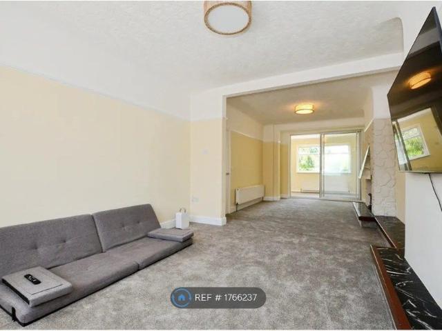 Greenford Road, Greenford UB6, 5 bed semi detached house to rent, £3,400 pcm | PrimeLocation