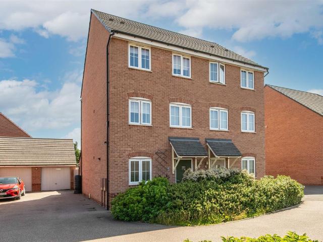 Greengage Road, Nottingham NG12, 4 bed property to rent, £1,500 pcm | PrimeLocation
