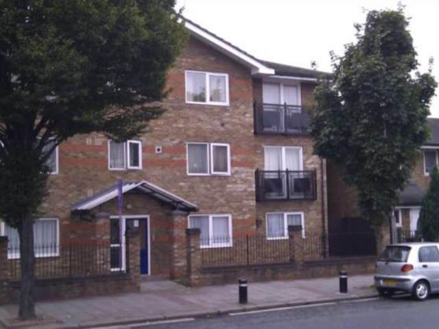 Greengate Street, London E13, 1 bed flat to rent, £1,400 pcm | PrimeLocation