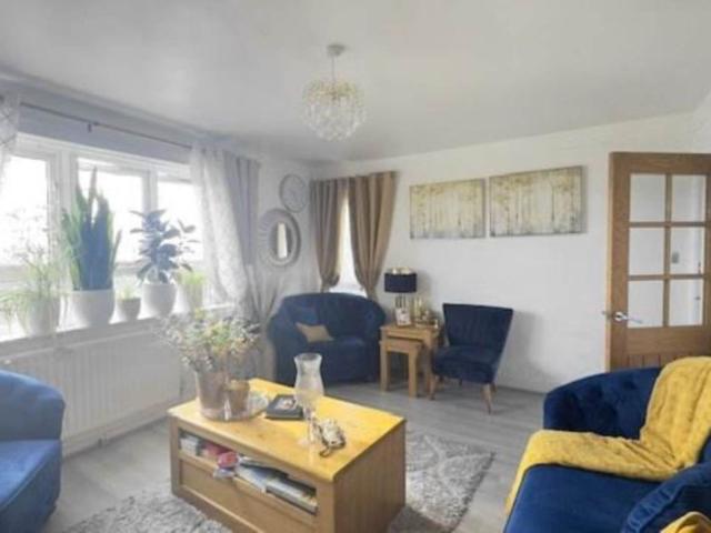 Greengate Street, Plaistow E13, 3 bed flat to rent, £2,102 pcm | PrimeLocation