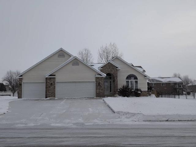 Greenhaven Ln NE