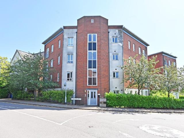 Greenhead Street, Burslem, Stoke On Trent ST6, 2 bed flat to rent, £700 pcm | PrimeLocation