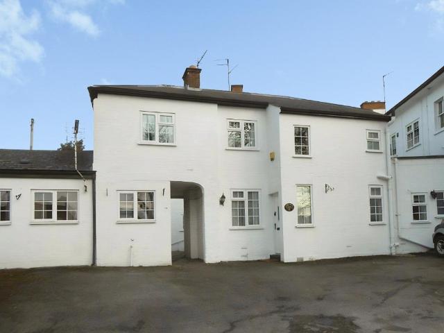 Greenhill House, 46 Greenhill. 3 bed terraced house to rent £900 pcm £208 pw