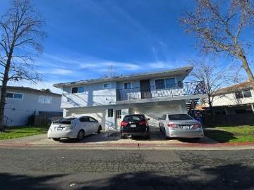 Greenholme Dr Apt 1