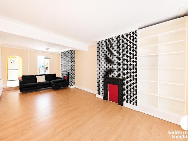 Greening Street, London SE2 2 bed terraced house to rent £1,850 pcm £427 pw