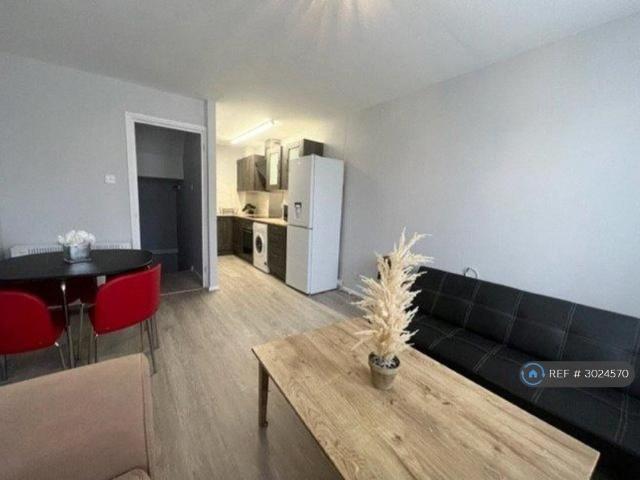 Greenland Mews, Deptford, SE8 2 bed terraced house to rent £2,145 pcm £495 pw