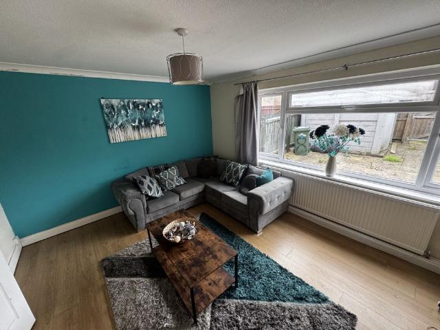 Greenland Walk, Corby
