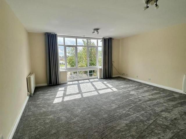 Greenlands Avenue, New Waltham 1 bed apartment to rent £625 pcm £144 pw
