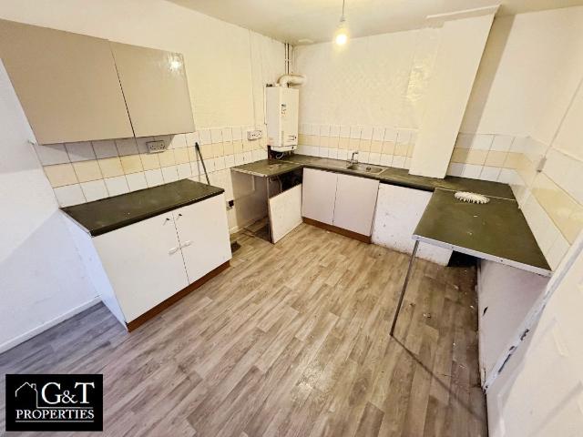Greenlawns, St. Marks Road, Tipton DY4, 3 bed flat to rent, £875 pcm | PrimeLocation