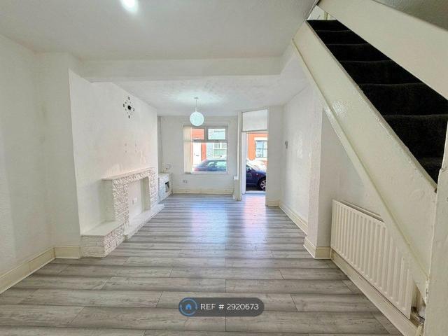 Greenleaf St, Liverpool L8, 2 bed terraced house to rent, £795 pcm | PrimeLocation
