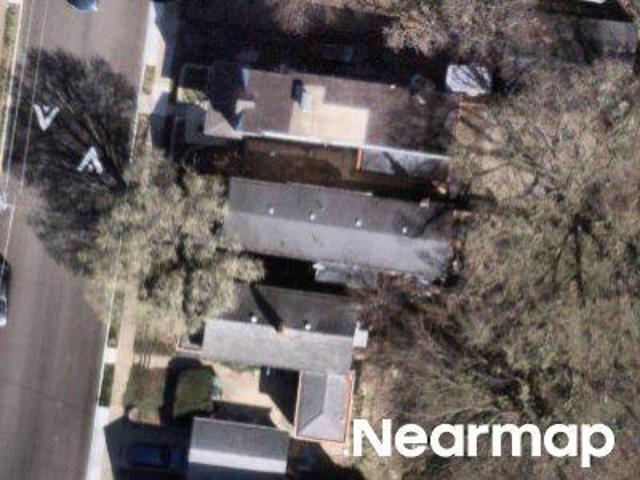 Greenlee Ave