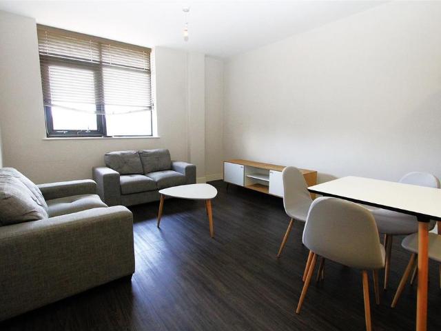 Greenleigh Court Dawsons Square. 2 bed flat to rent £1,050 pcm £242 pw