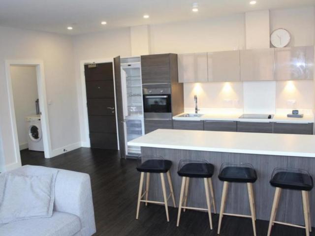 Greenleigh Court, Dawsons Square. 2 bed flat to rent £1,195 pcm £276 pw