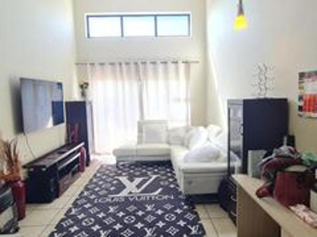 greenstone gate penthouse delight!