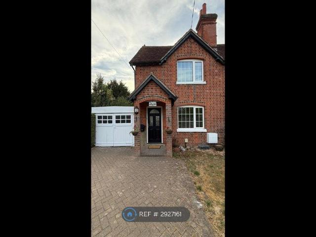 Greensward Lane, Reading RG2, 3 bed semi detached house to rent, £2,100 pcm | PrimeLocation