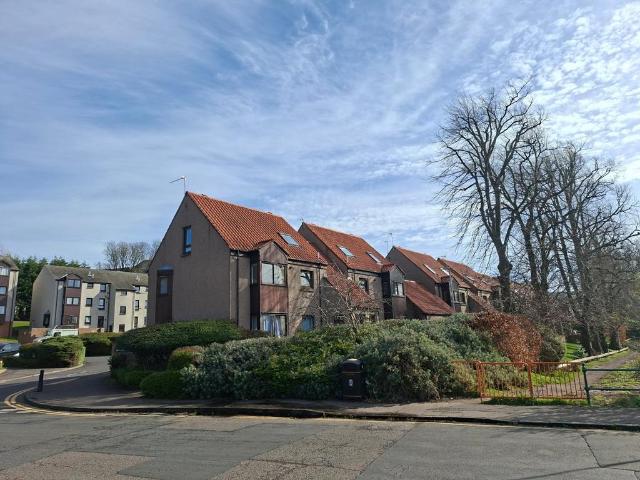 Greenside Court, St Andrews, Fife, KY16 3 bed flat to rent £2,870 pcm £662 pw
