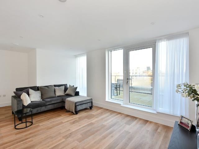 Greenside Road W12, 2 bed flat to rent, £3,250 pcm | PrimeLocation